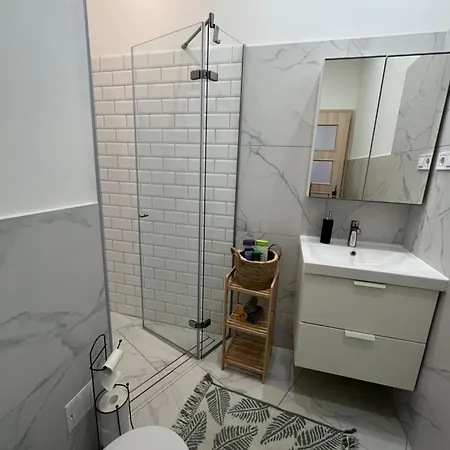Larix Apartment *