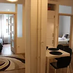 Larix * Budapesta